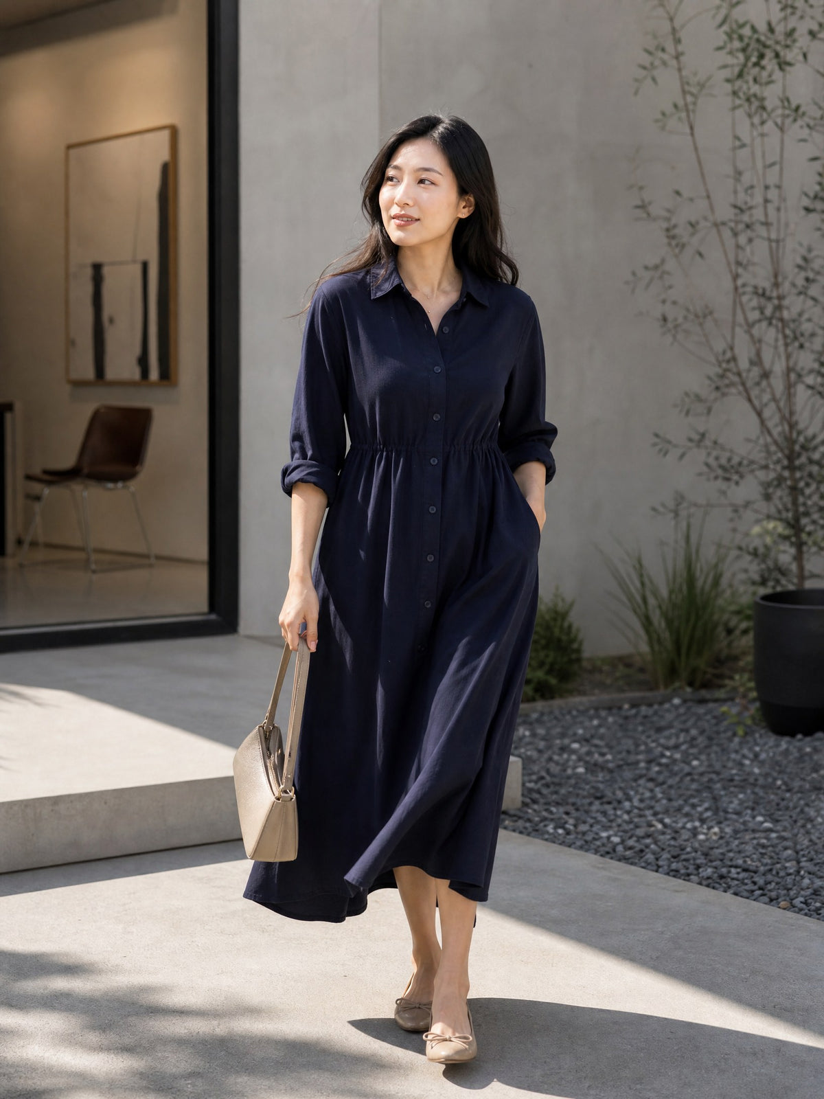 Elite Journey worn discreetly beneath a navy shirt dress